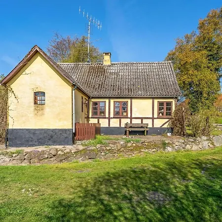 בית נופש Four-bedroom In Tranekar Tranekær