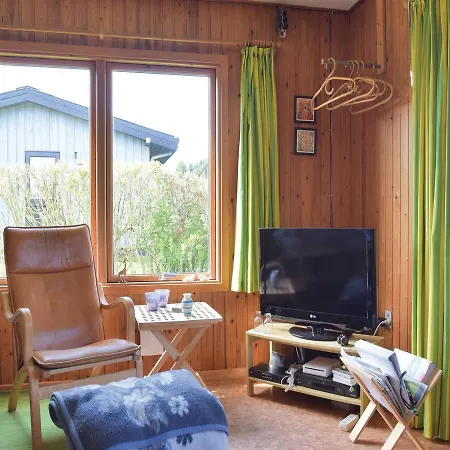 Σπίτι διακοπών Four-bedroom In Tranekar *